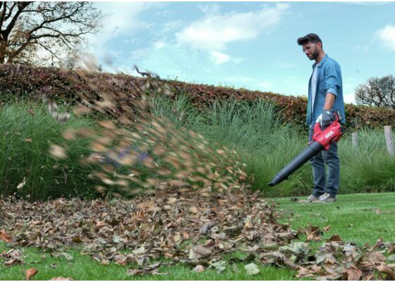 SKIL 0330 AC Hiiliharjaton akku-lehtipuhallin 160km/h 2,5Ah