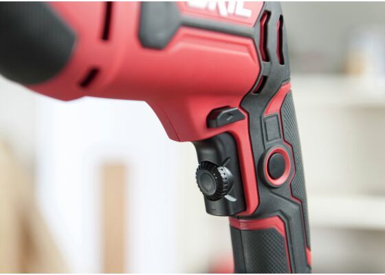 SKIL 6725 GA Iskuporakone 710 W laukulla