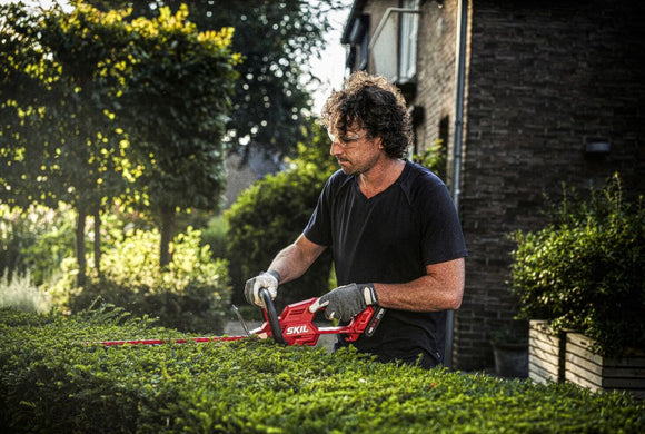 SKIL 0438 CA Hiiliharjaton pensasleikkuri