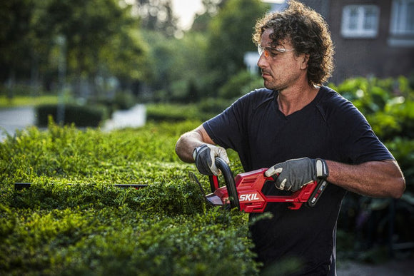 SKIL 0440 CA Hiiliharjaton pensasleikkuri