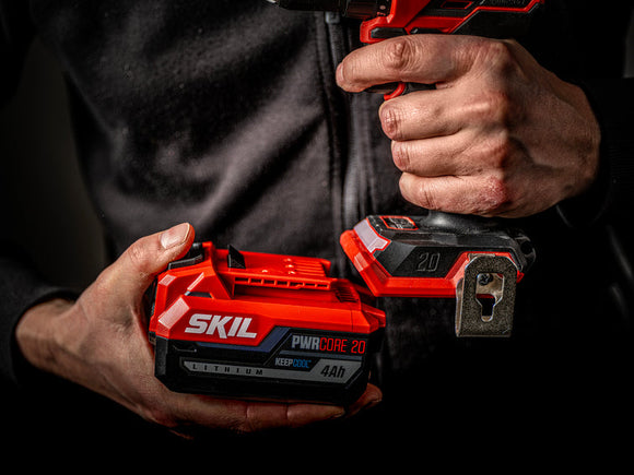 SKIL 3144AA 4 Ah akku USB-C liitännällä. Virtaa myös työkaluihin.