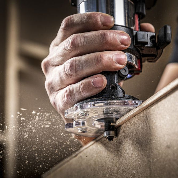 SKIL 3170 CA Hiiliharjaton jyrsin, akkujyrsin