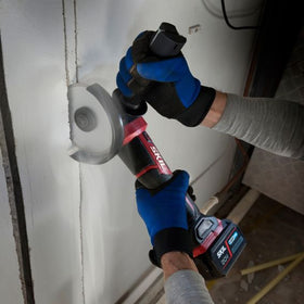 SKIL 3930 DA hiiliharjaton akkukulmahiomakone 125mm 20V kangaslaukulla - 0