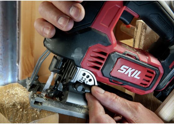 SKIL 3430 FA XP Hiiliharjaton-akkupistosaha laukulla